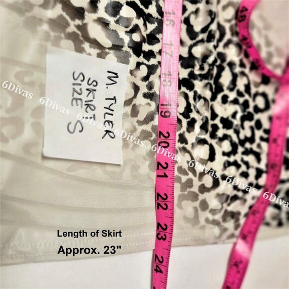 𝅺MICHAEL Tyler  Cream Color Printed Skirt Sizes S, M, XXL - Picture 7 of 16
